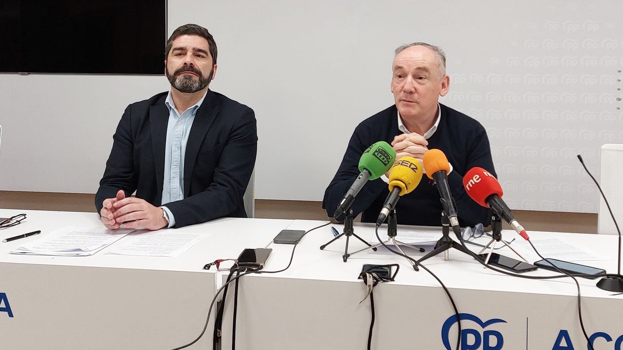 Miguel Lorenzo, candidato del PP a la alcaldía de A Coruña, presenta su ...