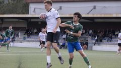 Javi Souto, instantes previos a marcar el 1-0 en el Dumbr�a-�rdenes