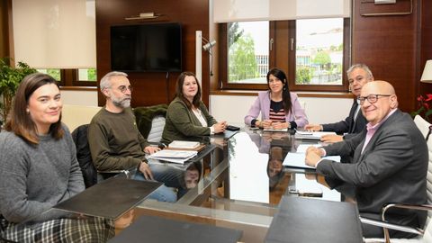 Reuni�n entre la corporaci�n de Cangas y la Xunta de Galicia para impulsar la creaci�n de 300 viviendas en Sa��as