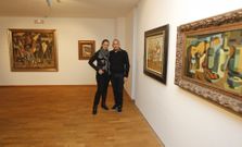 La comisaria de la muestra y el conservador de la Fundacci�n Granell, ayer