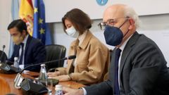 El fiscal superior de Galicia (en primer t�rmino) este mi�rcoles en el Parlamento de Galicia.