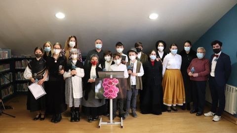 Teatralizaci�n na biblioteca municipal Mar�a Ba�a, en Cabana