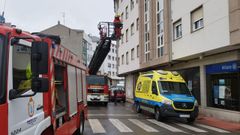 Imagen de archivo de una intervenci�n en Burela de los bomberos del parque de Barreiros. 