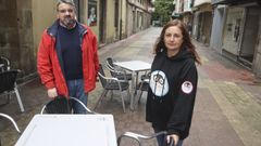 Susana Fandi�o y Mart�n Quinti�n, en la zona donde sufrieron el intento de hurto