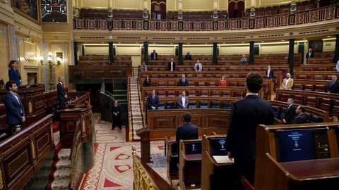 Minuto de silencio al inicio de la sesin en el Congreso de los Diputados