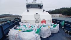 Aparejos decomisados en Cedeira por Gardacostas de Galicia, a bordo de la patrullera Mar de Galicia