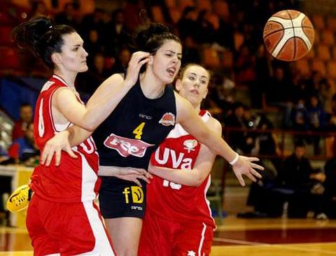 Andrea R�os es una de las jugadoras que la directiva pretende mantener la pr�xima campa�a.