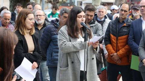 Katia Santomé, una de las hijas de Fernando Santomé, cocinero del Villa de Pitanxo, este sábado, en el acto de Bueu