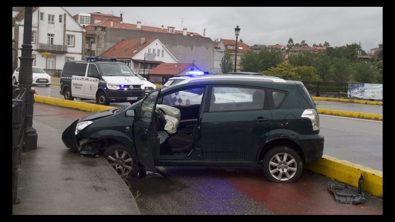 Un conductor ebrio siembra el pánico en A Ramallosa