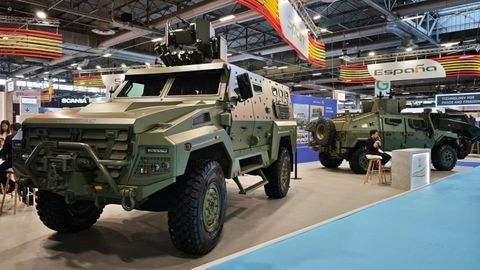 Urovesa present� su nueva plataforma VAMTAC AX4 en la feria de defensa de Par�s