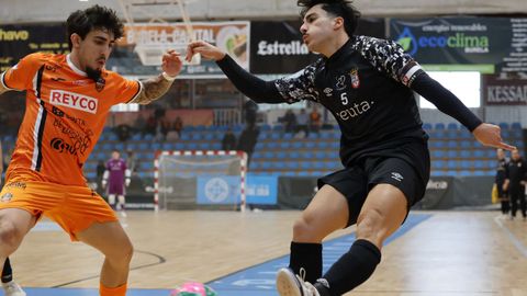 Marquinho, durante su �ltimo partido con la camiseta naranja, ante UA Ceut�.