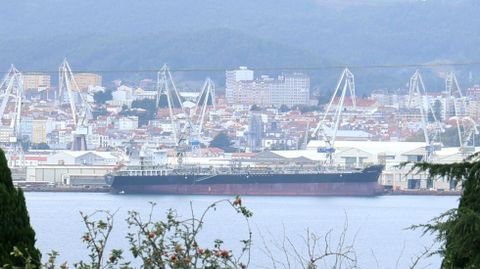 Uno de los buques que se encuentra en reparación en Navantia Ferrol