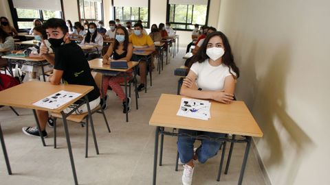 Alumnos de bachillerato en el IES Castro Alobre, en Vilagarc�a. A ellos no les afectar�n las nuevas modalidades de la etapa