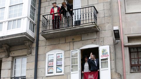 Celebraci�n de las bodas de oro de Ceferino y Sinda en la Calle de la Alegr�a
