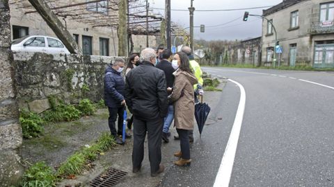 La alcaldesa de Marn y el delegado de la Xunta en Pontevedra visitaron este lunes la zona donde se har la nueva senda peatonal