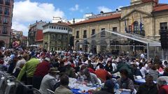Comida en la la Calle de Avil�s
