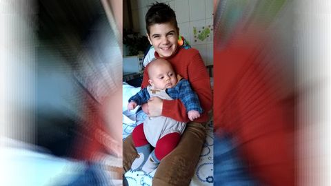 Diogo celebr sus primeras Navidades con su hermano Martn. En el 2014 estren su ltima mano mioelctrica. Ahora est pendiente del hospital de Braga para que le pongan una nueva prtesis.