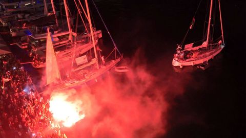 La flotilla saliendo de Tnez.