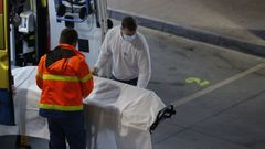 Chuac, ambulancia en entrada Urgencias