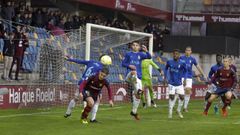 Las im�genes del partido entre el Pontevedra y el Oviedo B