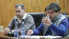 Los populares Jos� Antonio Garc�a y Jos� Manuel Bello, de izquierda a derecha, en un reciente pleno. 