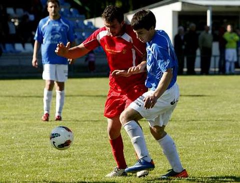 EL Escair�n y el B�veda se enfrentaron en pretemporada con triunfo del equipo de Corral.