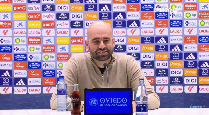 Claudio Gir�ldez, durante la comparecencia de prensa posterior al Oviedo-Celta.
