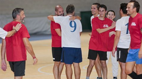 PARTIDO DE F�TBOL ENTRE EL PP Y EL PSOE DE PONTEVEDRA