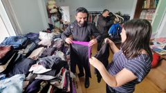 Imagen del ropero que atienden los voluntarios de la Asociaci�n de Vecinos Freixeiro y la Federaci�n Vecinal de Vigo.