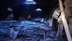 Estado de la nave, ayer, durante una inspecci�n de los bomberos.