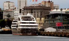El crucero de superlujo Le Boreal atracado en el puerto coru��s durante la escala del 2013.