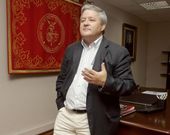 Miguel Falc�n seguir� en el comit� ejecutivo tras la fusi�n. 