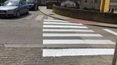 Los pasos de peatones apenas eran ya visibles a la altura del puente viejo