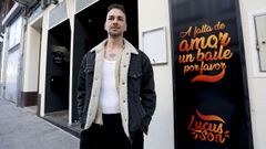 Jandro Pallares, delante de su sal�n de baile Lucus Son, reci�n inaugurado