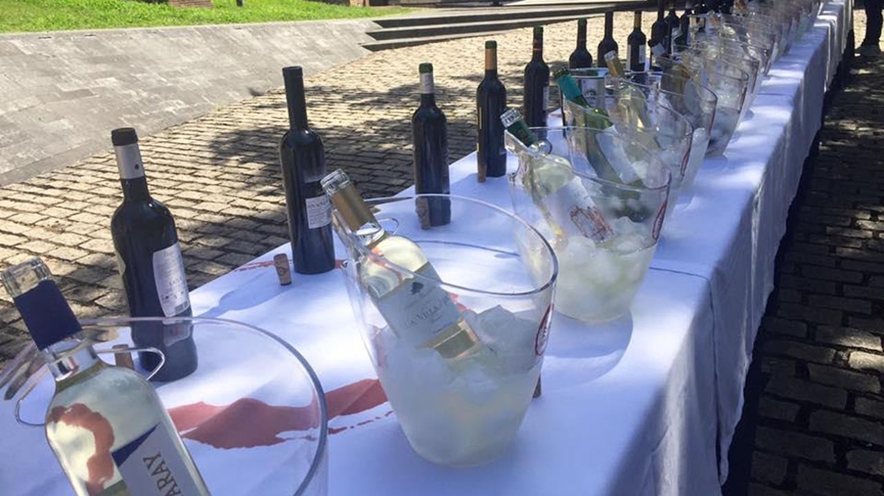 Los vinos con Denominación de Origen la Mancha se marcan Asturias como ...