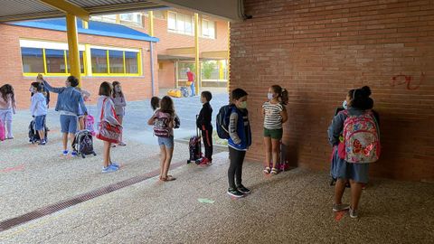 VUELTA AL COLE EN EL CEIP MANUEL BERMUDEZ COUSO DE A POBRA DE TRIVES