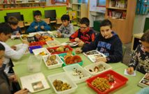 Los escolares del colegio Vilarmide se encargaron de la identificaci�n de las setas. 