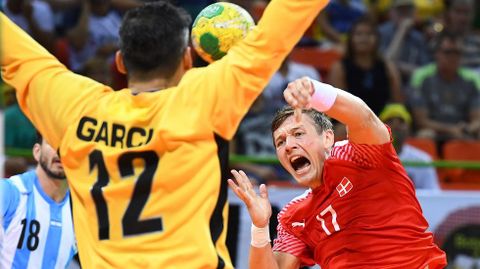 El dan�s Lasse Svan, en el partido de balonmano contra Argentina.
