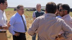 Los dos agricultores que llegaron primero al lugar del accidente y socorrieron a las v�ctimas