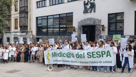 Medicos del Sespa en una movilizaci�n del 3 de octubre