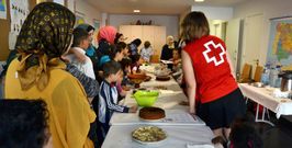 Cruz Roja elabor� un peque�o libro de recetas con los platos cocinados por las familias. 