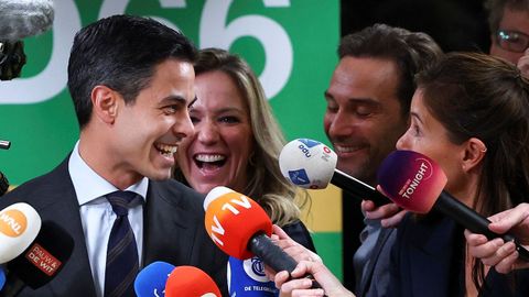 Rob Jetten, atiende a los medios un da despus de su victoria electoral.