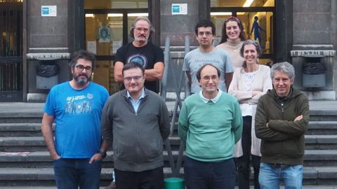 Equipo de investigación. De izquierda a derecha y de arriba a abajo, Javier Ignacio Díaz Fernández, Javier Hermosa Muñoz, Victoria Vega Fernández, María Vélez Fraga, Jonathan Rodríguez, Fernández, Luis Manuel Álvarez Prado, Jose Ignacio Martín Carbajo y Carlos Quirós Fernández.