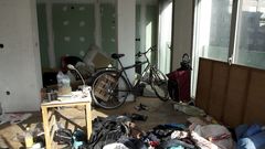 Interior de un edificio okupado en la Gran V�a de Vigo y desalojado recientemente por orden judicial.