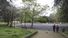 Vista del espacio central de la Praza do Inferni�o, de forma circular y totalmente vac�o.