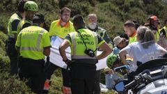 Accidentados son evacuados en helic�ptero tras despe�arse un autob�s con 48 pasajeros en la subida a los Lagos de Covadonga