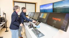 �ngeles V. Su�rez recorrido las instalaciones de Escola N�utico-Pesqueira ribeirense