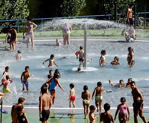 Ourense cerrar� las piscinas este domingo. 