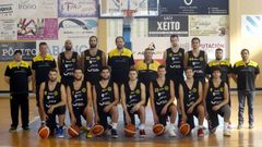 La nueva plantilla del Xuven en la sesi�n de puertas abiertas