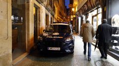 Coche de la Polic�a Local de Viveiro en la calle Pastor D�az